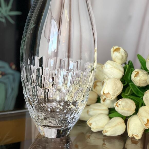 ♥️ WATERFORD
CRYSTAL MONIQUE LHUILLIER ATELIER
10.5" VASE, excellent condition. - Picture 5 of 9